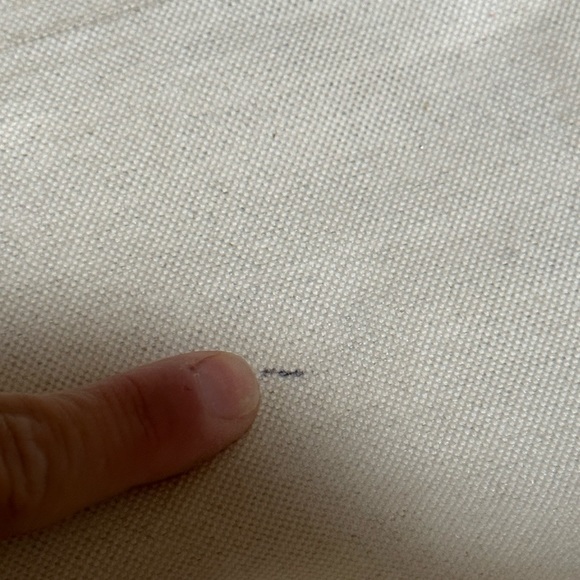 Gucci Metallic Silver GG Webbed Canvas Tote - Picture 9 of 17